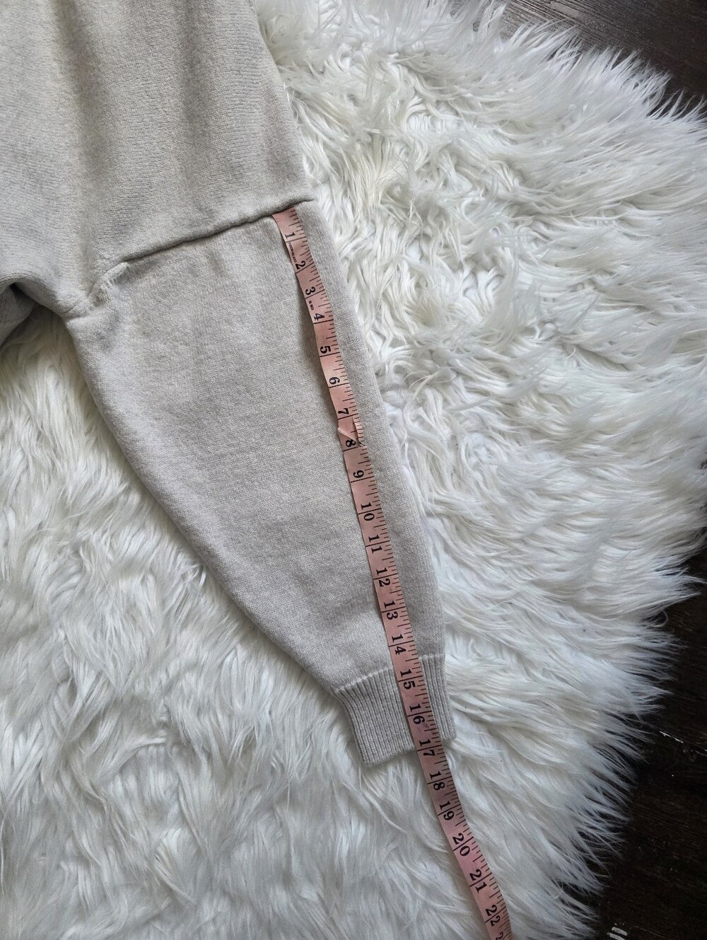 Wilfred Gray Merino Wool Cropped Turtleneck Sweater - Picture 9 of 9